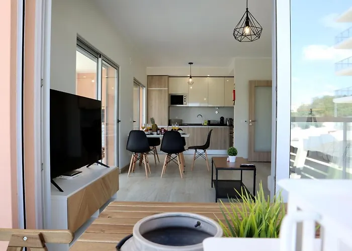 Premium By Algest פורטימאו